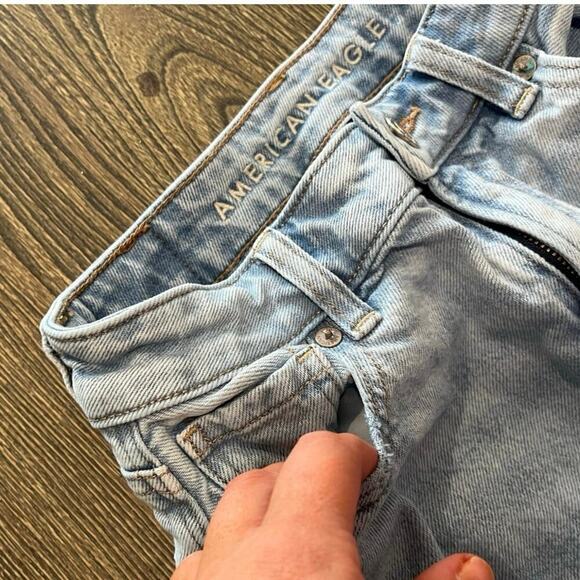 American Eagle Straight Jeans High Rise Strigid Denim Light Wash Size 000 Short - Picture 5 of 11